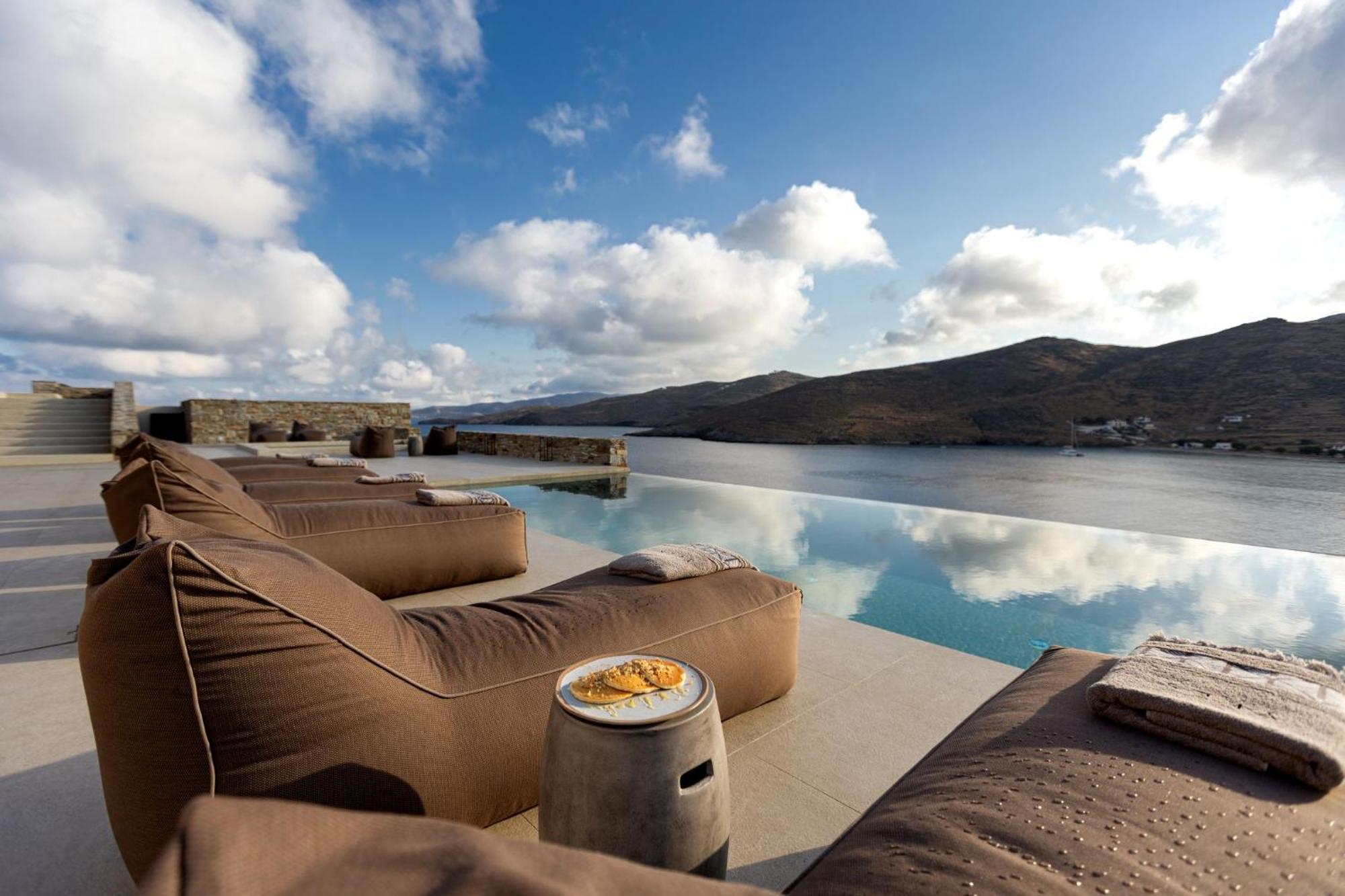 Hotel Yfes à Kíthnos Extérieur photo